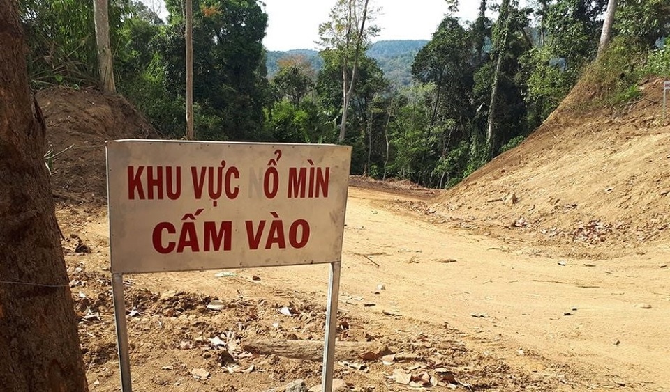 Vụ nổ mìn phá đá: Hiện trường loang lổ vết máu, nồng nặc mùi thuốc nổ - 6 Đường vào hiện trường vụ nổ khiến 5 người thương vong