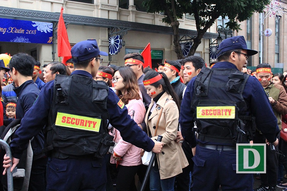 Lực lượng bảo vệ được huy động tối đa.