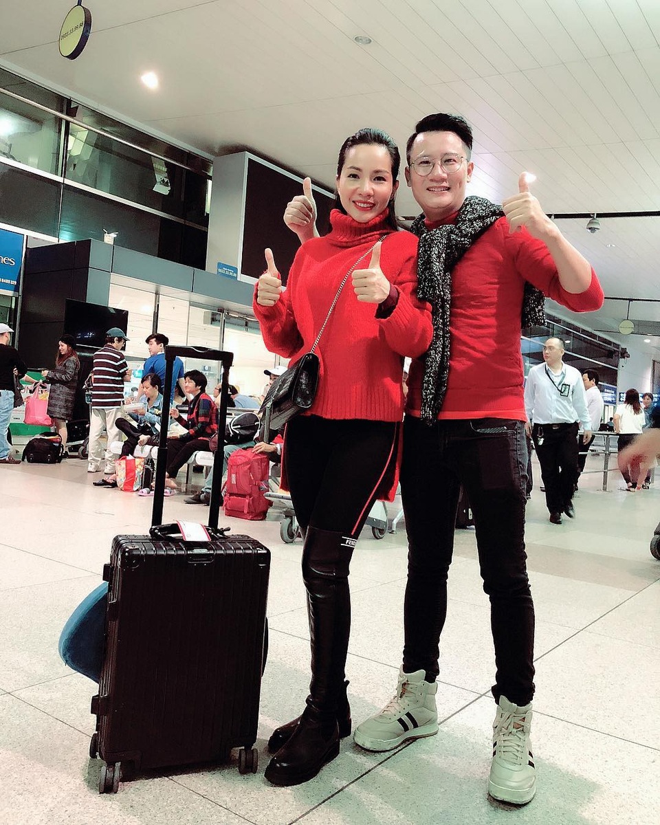 Quyền Linh, Hoàng Bách, Bình Minh lên đường đi cổ vũ U23 Việt Nam từ 3h sáng - 5 Quyền Linh, Hoàng Bách, Bình Minh lên đường đi cổ vũ U23 Việt Nam từ 3h sáng - 5