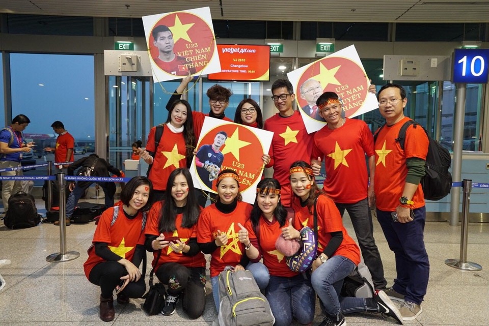 Những cổ động viên đi máy bay Vietjet sang Thường Châu - Trung Quốc cổ vũ trận chung kết lịch sử của đội tuyển U23 Việt Nam