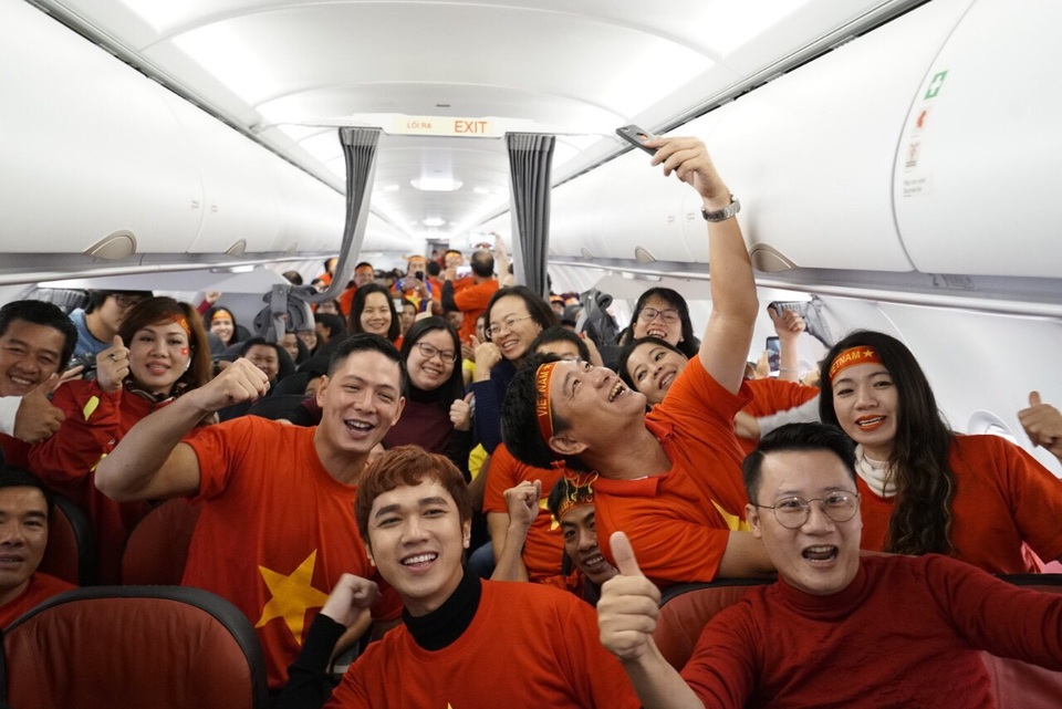 Hé lộ về chuyên cơ “Tôi yêu Tổ quốc tôi” đón U23 Việt Nam về nước - 3