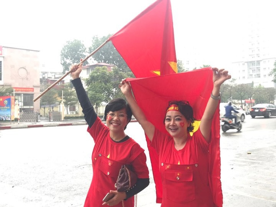 Nghệ sĩ xót xa cho các tuyển thủ U23 Việt Nam gặp bất lợi vì băng tuyết - 5 Nghệ sĩ xót xa cho các tuyển thủ U23 Việt Nam gặp bất lợi vì băng tuyết - 5