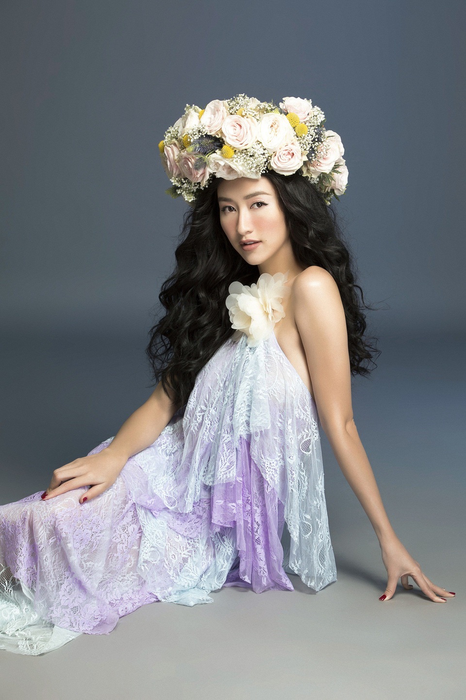 Người đẹp nói không với scandal và từng bước khẳng định khả năng của mình bằng sự ham học hỏi và mang đến cho công chúng những điều bất ngờ.