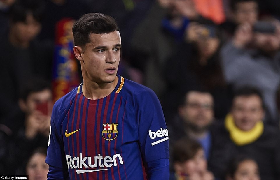 Messi-Suarez lập công, Barcelona vững ngôi đầu bảng La Liga - 7
Coutinho đã có trận đấu ra mắt Barcelona ở La Liga