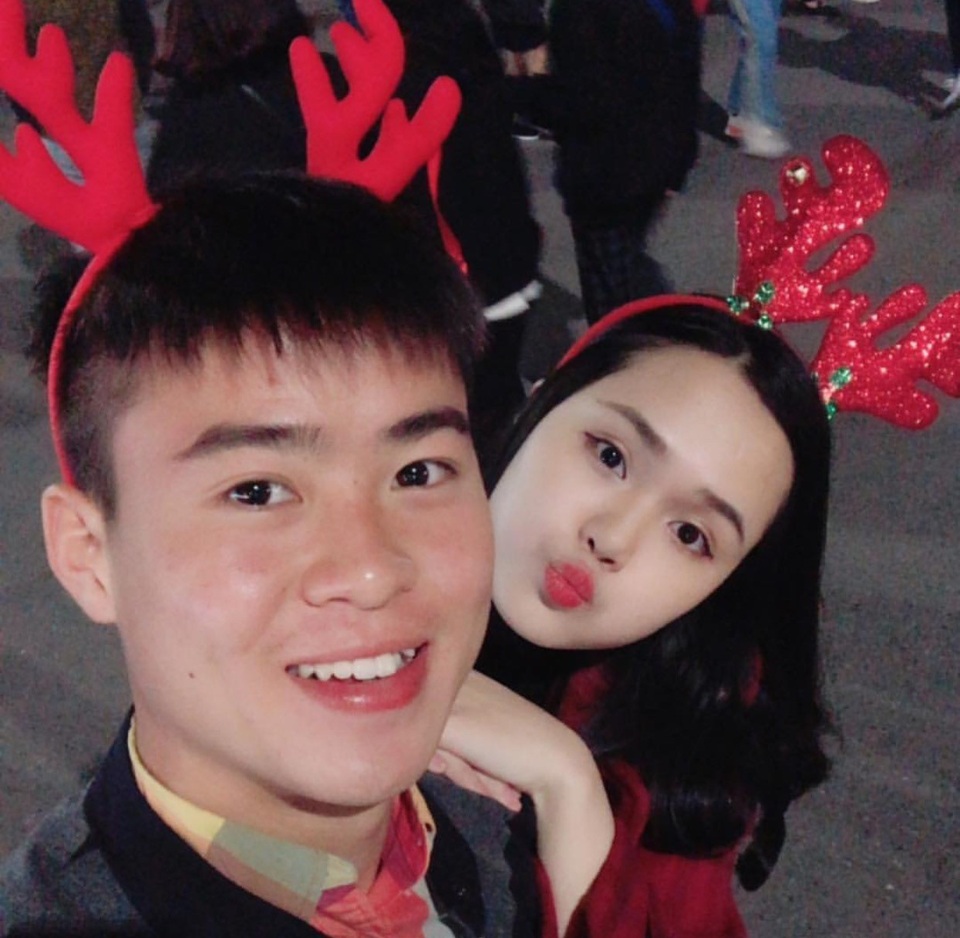 Hé lộ bạn gái của Duy Mạnh - đội phó U23 Việt Nam cắm quốc kỳ trên tuyết trắng - 3 Bạn gái của Duy Mạnh là Quỳnh Anh.