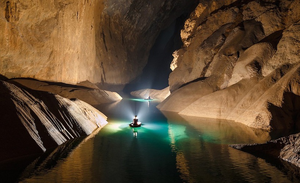 “Sơn Đoòng - Hang động rộng và đẹp nhất thế giới có nguy cơ bị đe dọa từ cáp treo” - 1 Vẻ đẹp kỳ diệu của tự nhiên bên trong hang động