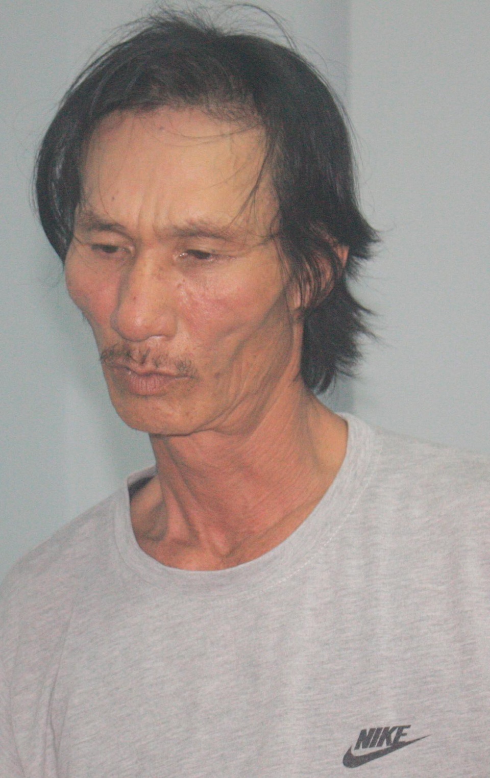 
Vũ Duy Khánh tại cơ quan công an 
