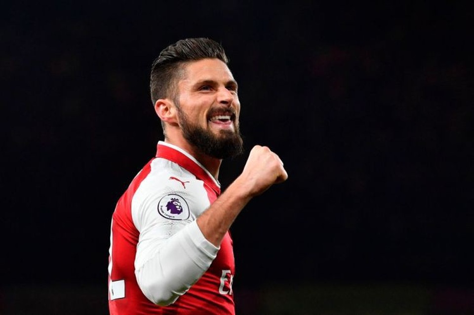 Trước ngày cuối thị trường chuyển nhượng, Giroud đang có hai hướng ra đi, đó là Chelsea và Dortmund. Nhiều khả năng, anh sẽ rời khỏi sân Emirates nhưng tới thời điểm này, người ta vẫn chưa rõ Giroud sẽ chuyển tới đâu.