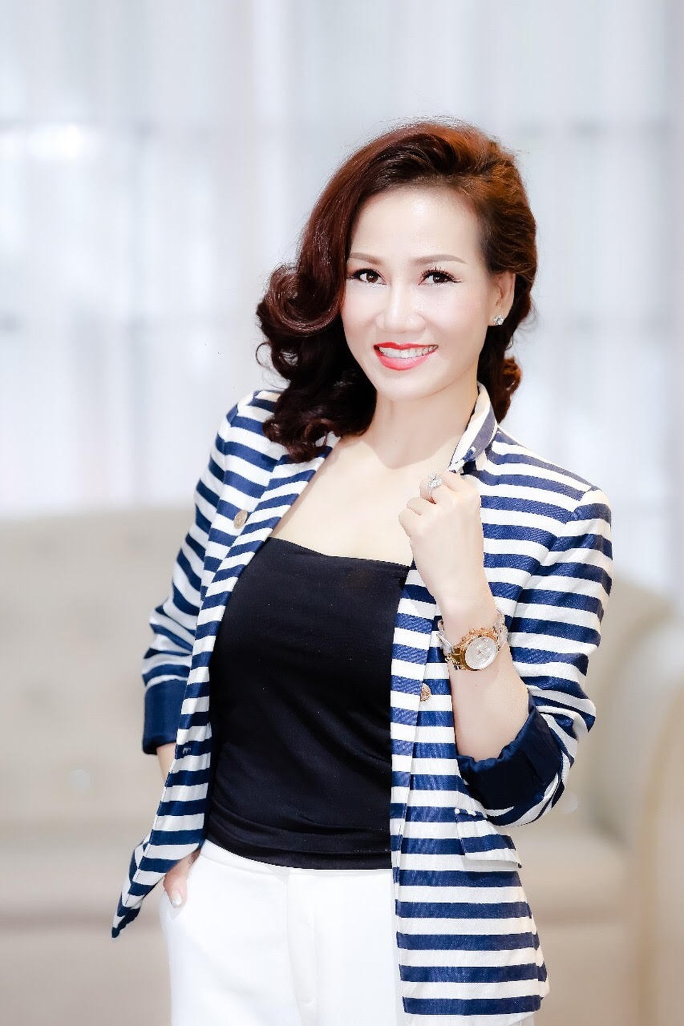 Cuộc đời chìm nổi của nữ “thuyền trưởng” Bệnh viện quốc tế Bumrungrad tại Việt Nam - 3 Chân dung chị Nguyễn Thanh Phương