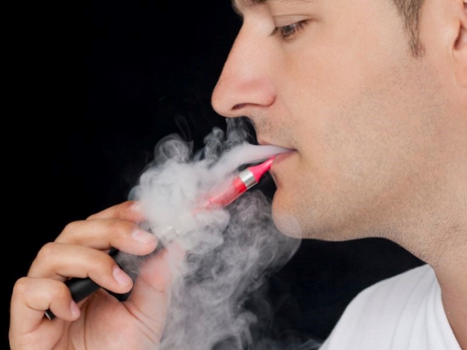 Nghiên cứu trên chuột cho thấy nicotin trong thuốc lá điện tử có thể gây ung thư - 1 Nghiên cứu trên chuột cho thấy nicotin trong thuốc lá điện tử có thể gây ung thư - 1