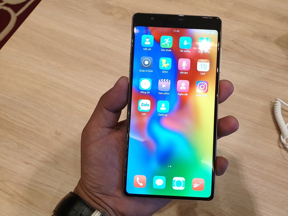 Phiên bản Bphone 3 Pro giá 9,9 triệu đồng khác gì Bphone 3 giá 6,9 triệu? - 4 Phiên bản Bphone 3 Pro giá 9,9 triệu đồng khác gì Bphone 3 giá 6,9 triệu? - 4