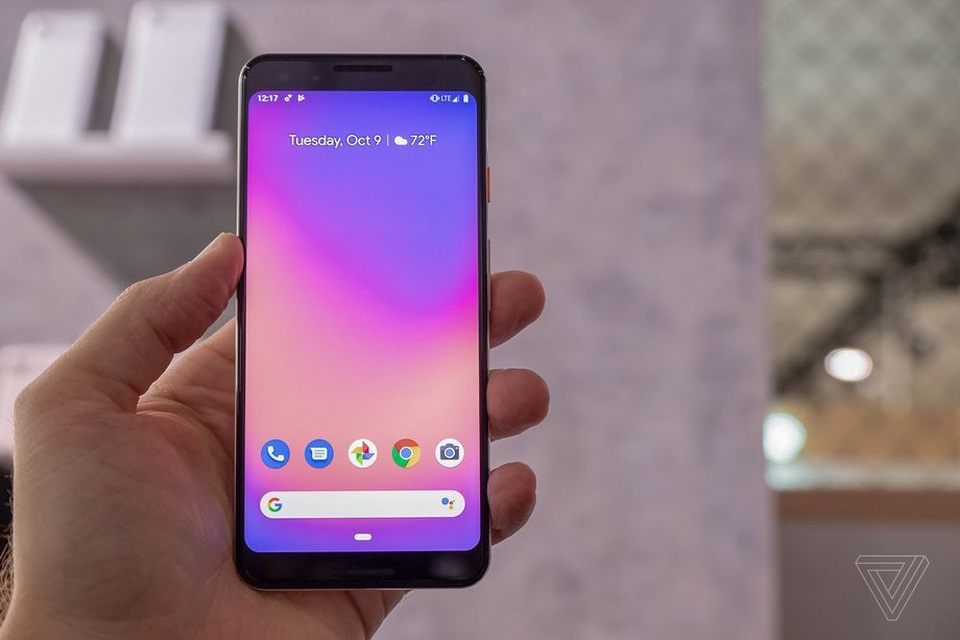 Google trình làng bộ đôi Pixel 3 và 3 XL - Màn hình lớn và camera tốt hơn - 4 Trong khi đó Pixel 3 vẫn sở hữu thiết kế viền màn hình trên dưới như phiên bản cũ