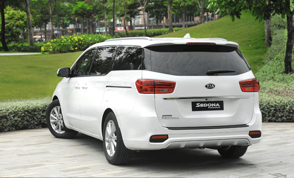 KIA Sedona tăng giá, Chevrolet Captiva hết khuyến mại - 1 KIA Sedona tăng giá, Chevrolet Captiva hết khuyến mại - 1