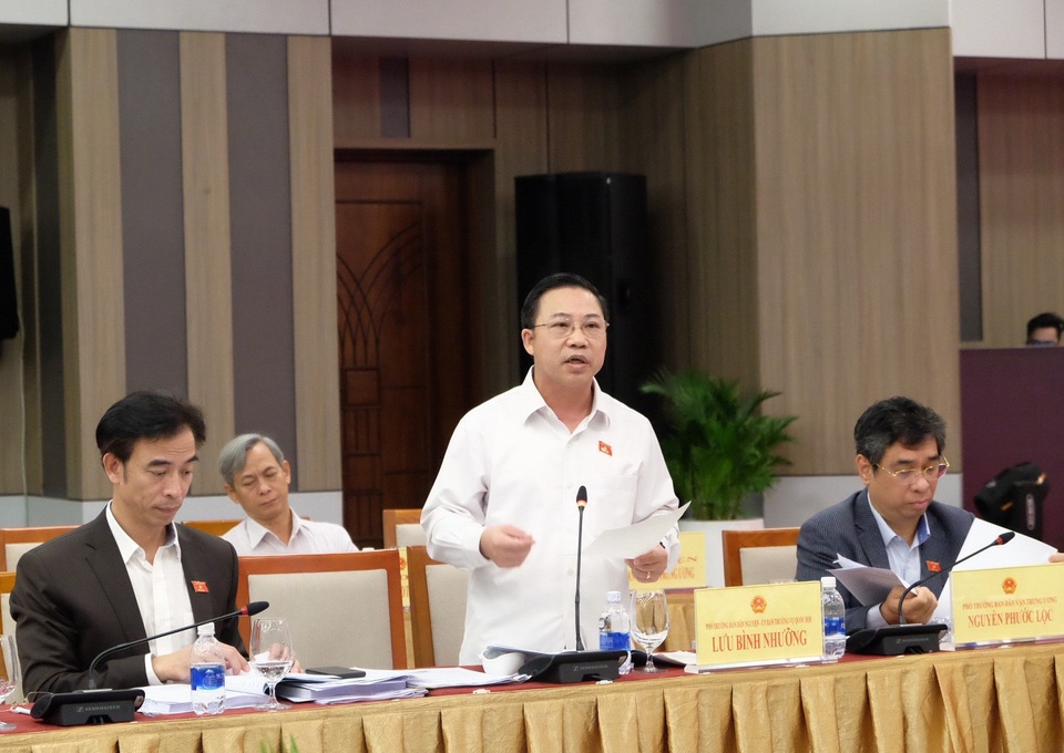 Bộ trưởng Bộ Y tế: Luật về bia rượu không phá vỡ văn hoá - 4 ĐB Lưu Bình Nhưỡng: Bia, rượu có đời sống văn hoá riêng của nó