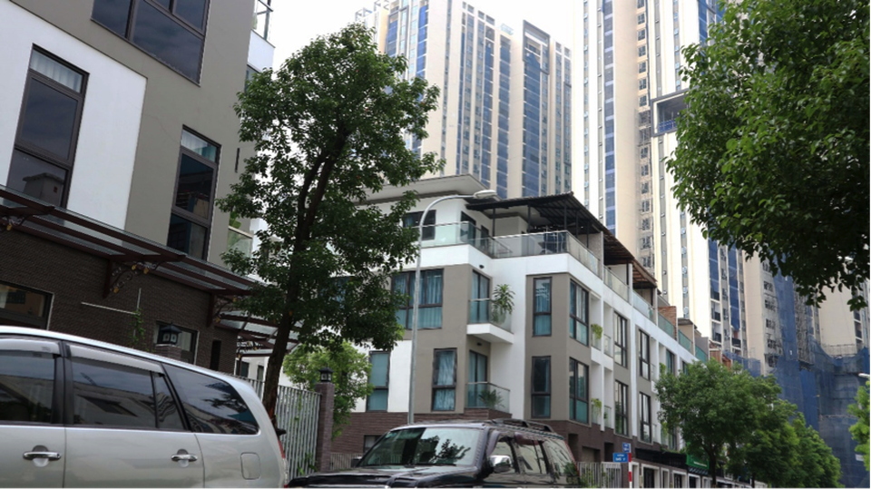 Khác biệt trong tiêu chí lựa chọn nhà ở của người Việt - 2 Tiến độ xây dựng tháng 10/2018: Các căn nhà phố đã bàn giao sổ hồng cho cư dân; Block Orchid cất nóc, Block Jasmine sắp hoàn thiện, chuẩn bị bàn giao những sản phẩm đầu tiên cho khách hàng; Block Iris được cất nóc sớm 4 tháng