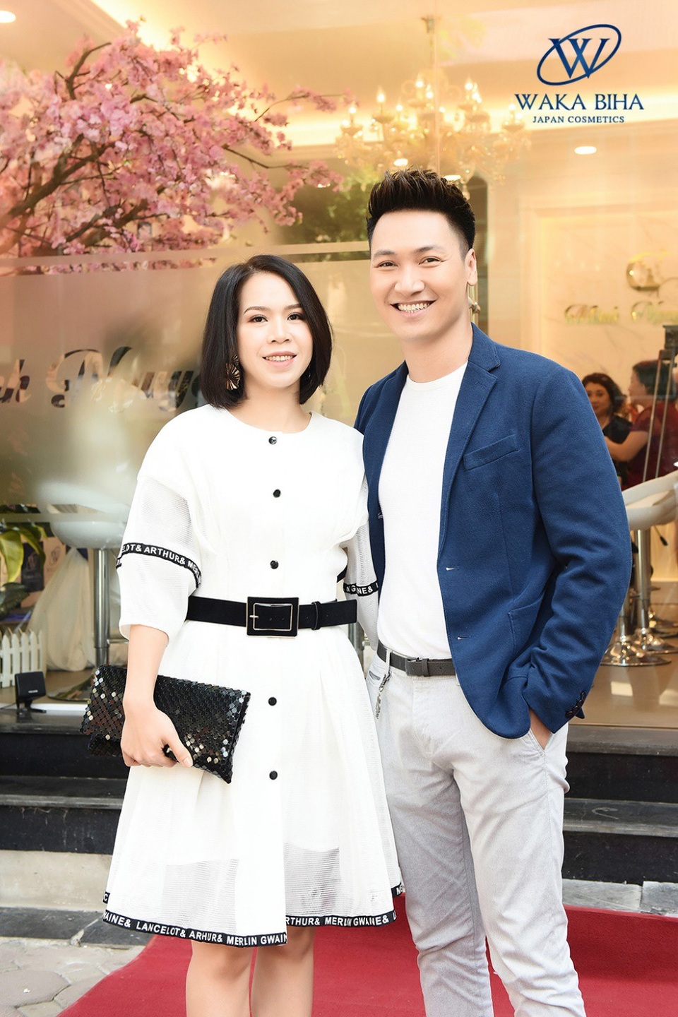 Diễn viên Mạnh Trường tiếp tục đồng hành cùng thương hiệu mỹ phẩm cao cấp Nhật Bản Waka Biha - 1
Vợ chồng diễn viên Mạnh Trường xuất hiện tại Sự kiện trải nghiệm Waka Biha