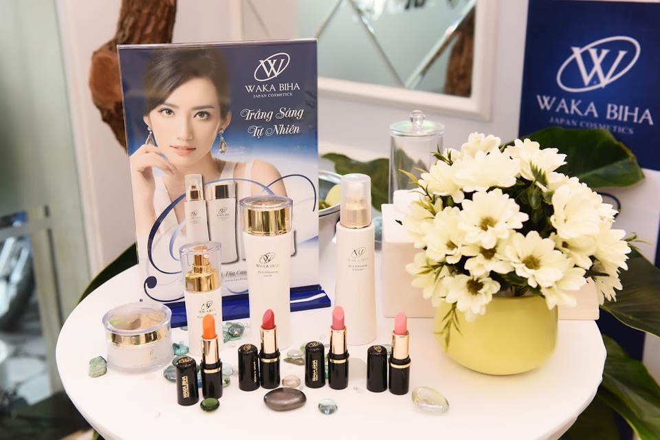 Diễn viên Mạnh Trường tiếp tục đồng hành cùng thương hiệu mỹ phẩm cao cấp Nhật Bản Waka Biha - 5 Diễn viên Mạnh Trường tiếp tục đồng hành cùng thương hiệu mỹ phẩm cao cấp Nhật Bản Waka Biha - 5