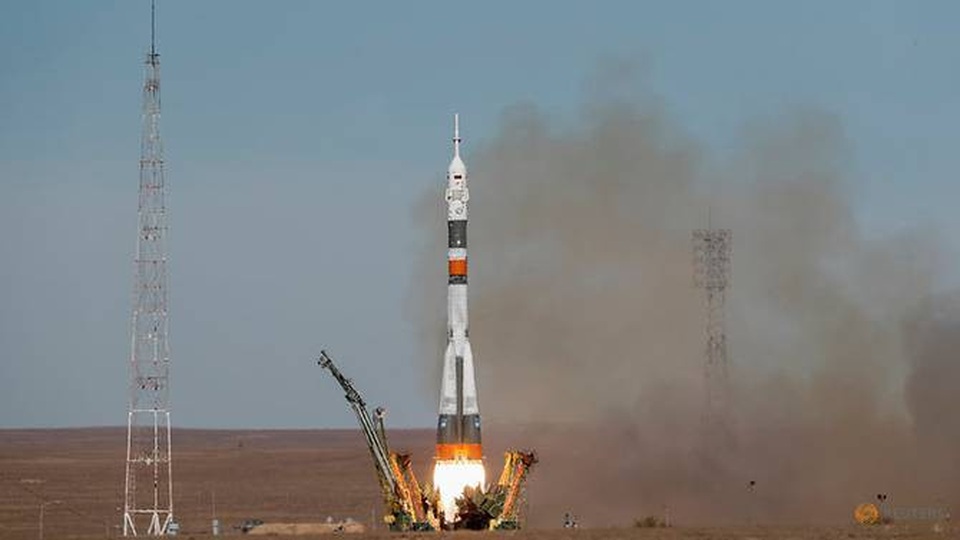Tàu vũ trụ Soyuz gặp sự cố, 2 phi hành gia Nga-Mỹ hạ cánh khẩn cấp - 1 Tàu vũ trụ Soyuz gặp sự cố, 2 phi hành gia Nga-Mỹ hạ cánh khẩn cấp - 1