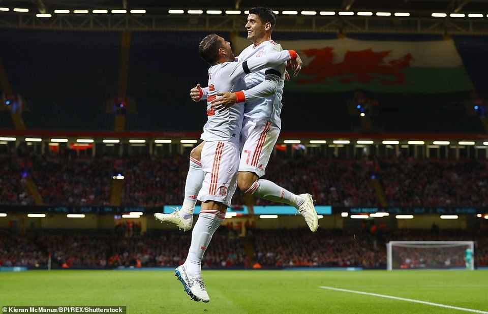 Xứ Wales thảm bại trước Tây Ban Nha trên sân nhà - 12