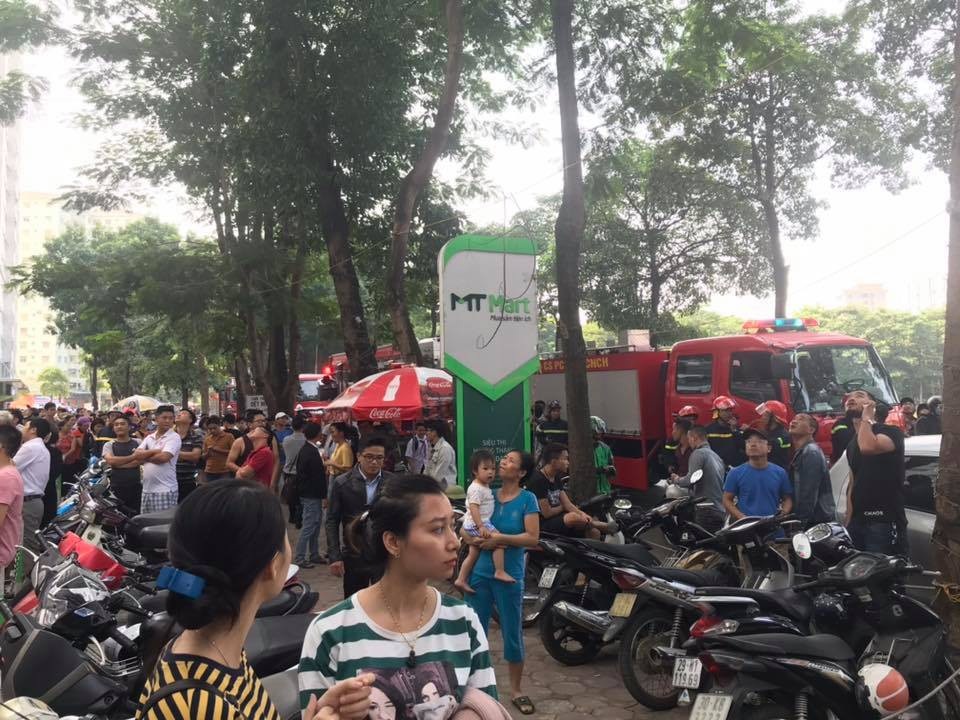 Hà Nội: Cháy căn hộ tầng 31 tại chung cư Linh Đàm - 3 Vụ cháy khiến nhiều cư dân hoảng loạn.