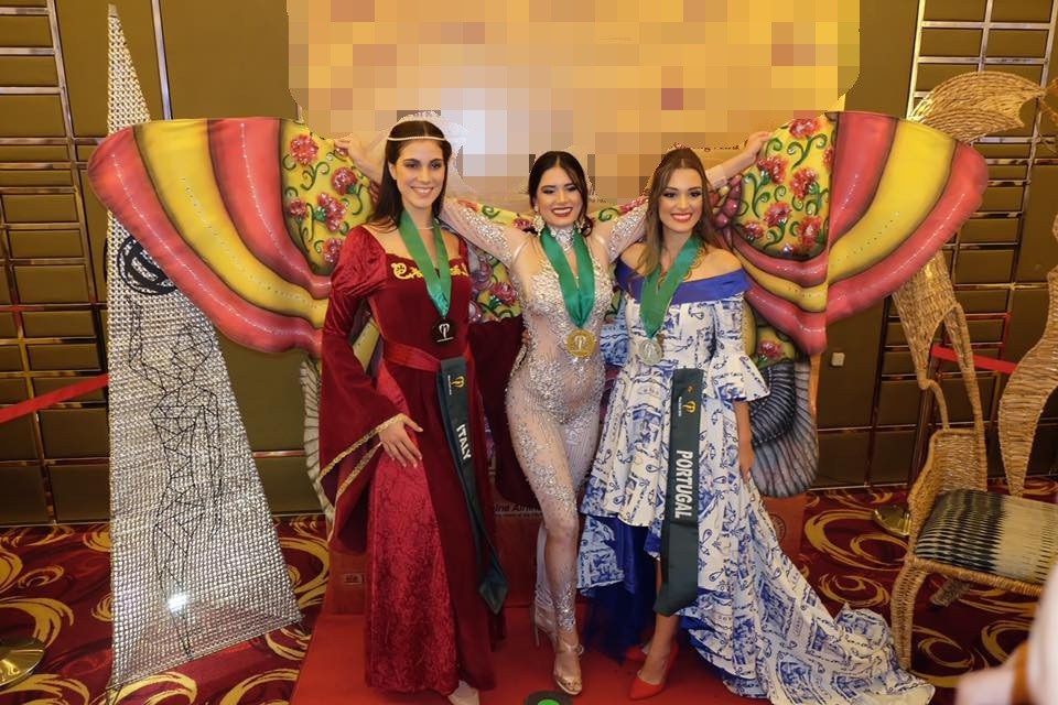 Người đẹp Việt giành Huy chương Vàng trang phục dân tộc tại Miss Earth 2018 - 5 Người đẹp Việt giành Huy chương Vàng trang phục dân tộc tại Miss Earth 2018 - 5