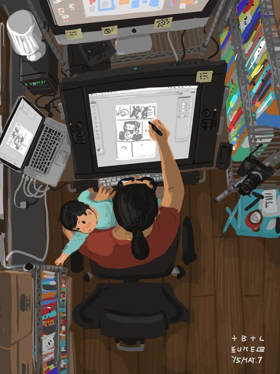 Có những lúc phải vừa bồng con, vừa làm việc