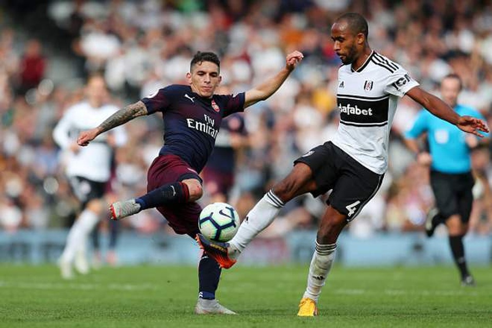 Arsenal thắng 9 trận liên tiếp: Người nghệ nhân dệt thảm - 3
Lucas Torreira là nhân tố quan trọng giúp Arsenal cân bằng hơn