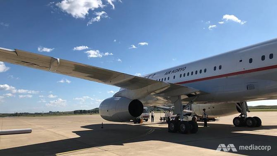 Nhà báo nước ngoài trải nghiệm “một thế giới khác” tại Triều Tiên - 2
Máy bay của Air Koryo tại sân bay quốc tế Bình Nhưỡng. (Ảnh: Media Corp)