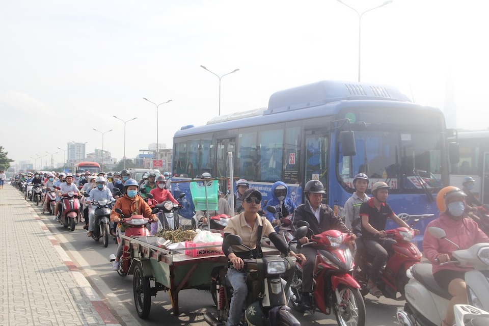 Giao thông Sài Gòn rối loạn khi "mất" hầm Thủ Thiêm - 2 Giao thông Sài Gòn rối loạn khi "mất" hầm Thủ Thiêm - 2
