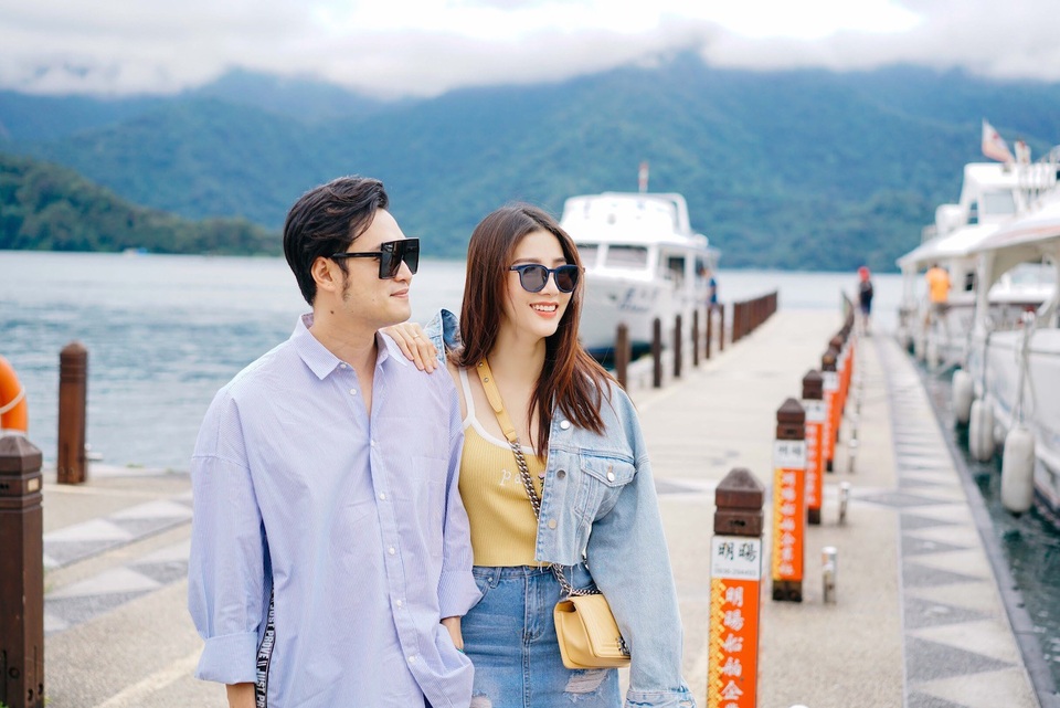 Những khoảnh khắc thân thiết của Diễm My và Quang Vinh tại Đài Loan.