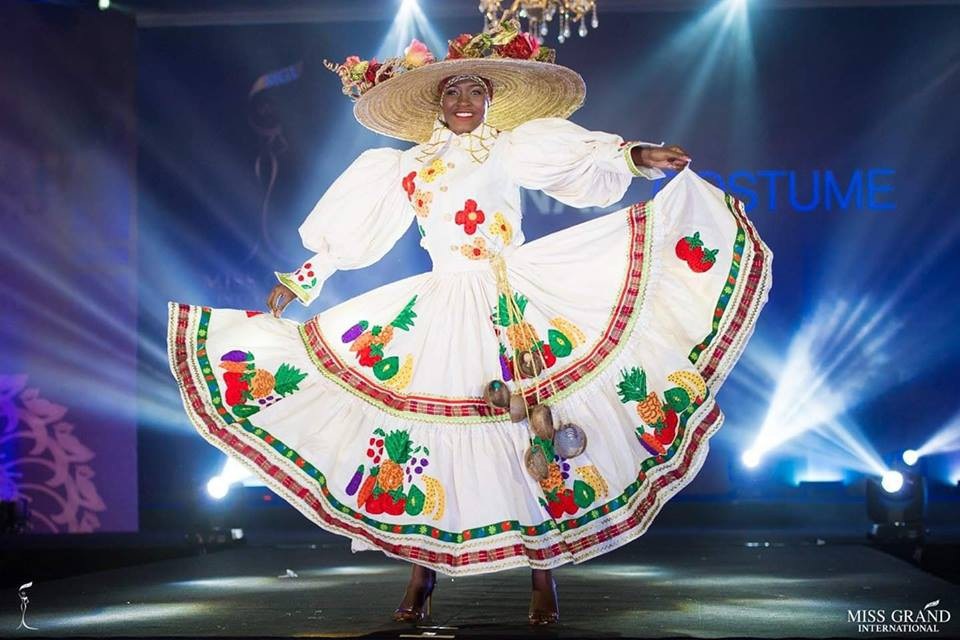 Việt Nam lọt top 10 trang phục dân tộc đẹp nhất tại Miss Grand International 2018 - 3
3. Hoa hậu Haiti