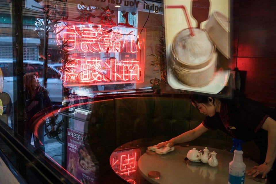 Bi kịch của những cô gái Trung Hoa khi "giấc mơ Mỹ" tan tành - 5
Phụ nữ Trung Quốc đến Mỹ với giấc mơ đổi đời, song thứ chờ đón họ không như mong đợi