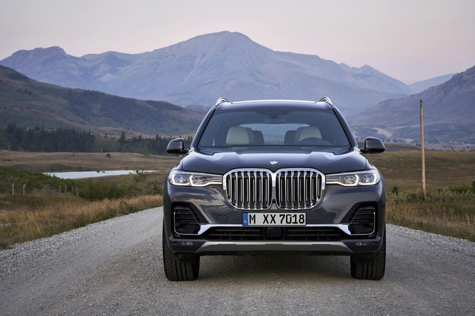BMW X7 đã sẵn sàng cho cuộc chiến với Mercedes-Benz GLS - 7 BMW X7 đã sẵn sàng cho cuộc chiến với Mercedes-Benz GLS - 7