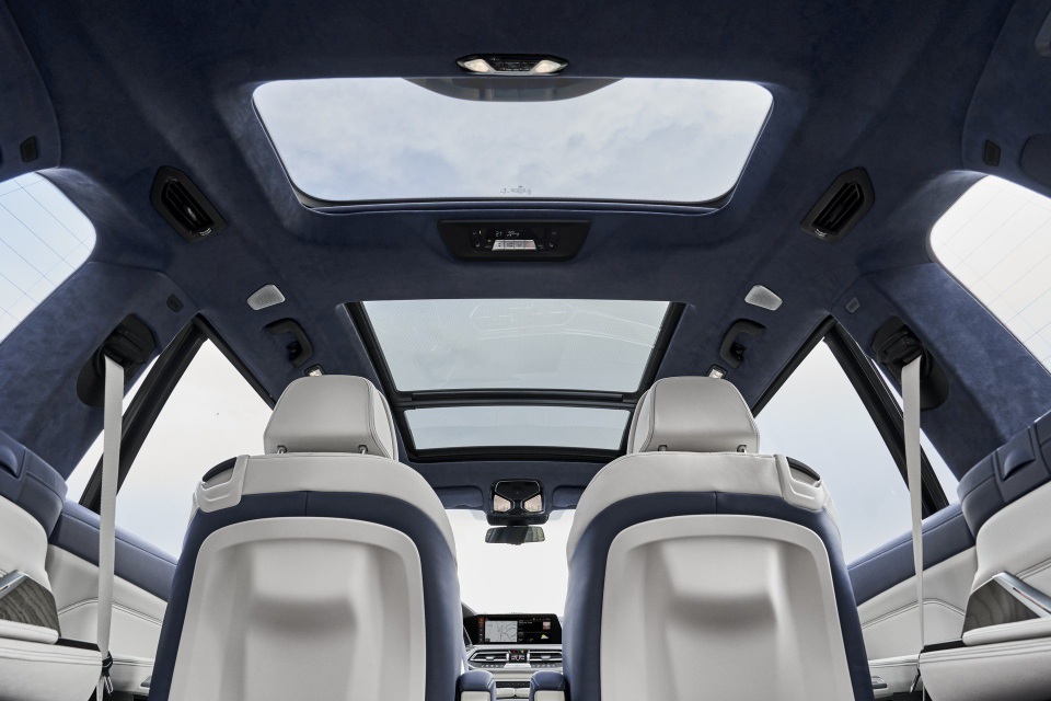 BMW X7 đã sẵn sàng cho cuộc chiến với Mercedes-Benz GLS - 15 BMW X7 đã sẵn sàng cho cuộc chiến với Mercedes-Benz GLS - 15