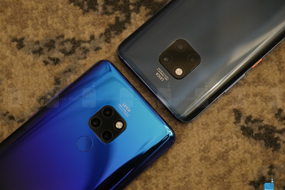 Huawei trình làng Mate 20 và 20 Pro - Màn hình cong, cấu hình “khủng” , 4 camera - 2 Cả 2 sản phẩm đều trang bị 3 camera ở sau, được bố trí thành một hình vuông
