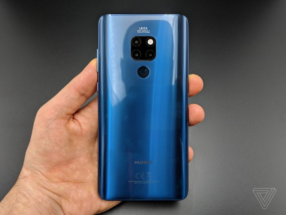 Huawei trình làng Mate 20 và 20 Pro - Màn hình cong, cấu hình “khủng” , 4 camera - 9 Cảm biến vân tay vẫn tồn tại ở mặt sau Mate 20