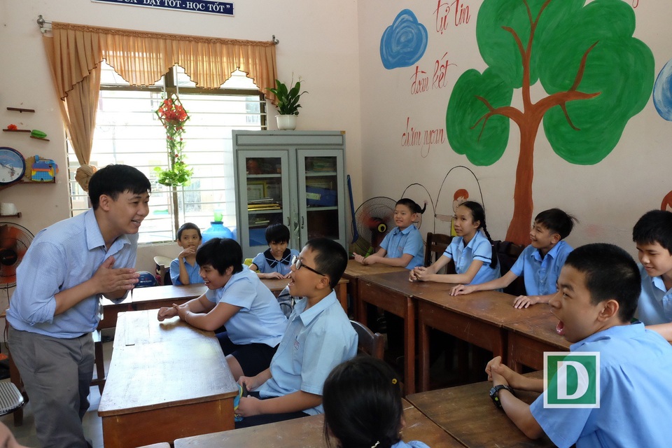 Các thầy, cô giáo dạy HS khuyết tật xứng đáng được vinh danh với những hy sinh và cả nghị lực để gắn bó với nghề