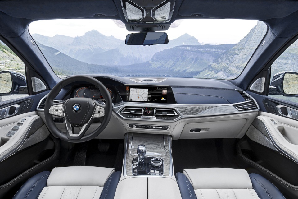 BMW X7 đã sẵn sàng cho cuộc chiến với Mercedes-Benz GLS - 2 BMW X7 đã sẵn sàng cho cuộc chiến với Mercedes-Benz GLS - 2
