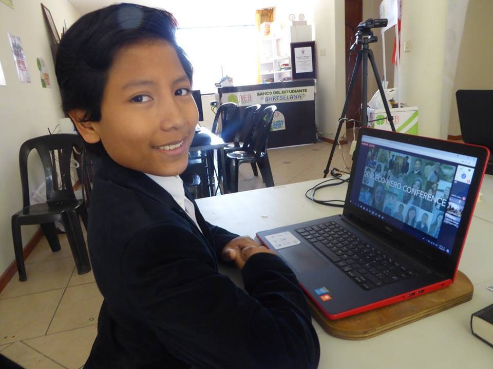 Choáng với "nhóc trùm" 7 tuổi tự mở ngân hàng riêng - 1 Ngân hàng của cậu bé người Peru hiện đang giúp nhiều trẻ em có tiền tiết kiệm