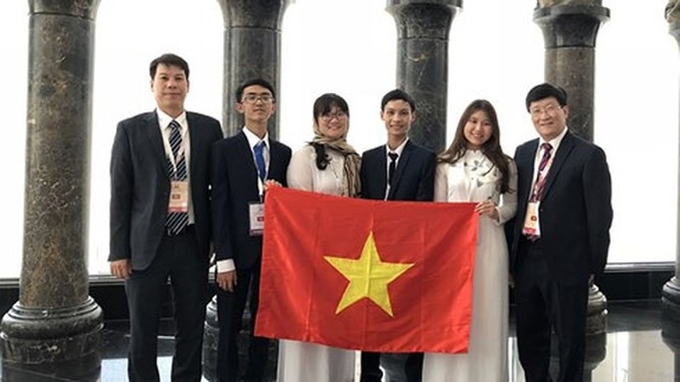 Mùa bội thu huy chương của học sinh VN trên đấu trường Olympic quốc tế - 1
Đội tuyển Olympic Sinh học quốc tế 2018