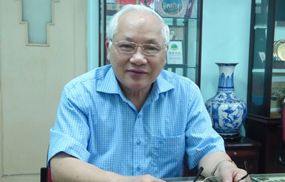 Hà Nội nên xây nhà hát quốc gia tại vị trí sân Hàng Đẫy? - 2 Tiến sĩ Phạm Sỹ Liêm cho rằng, Hà Nội xây mới Sân vận động Hàng Đẫy là không phù hợp.