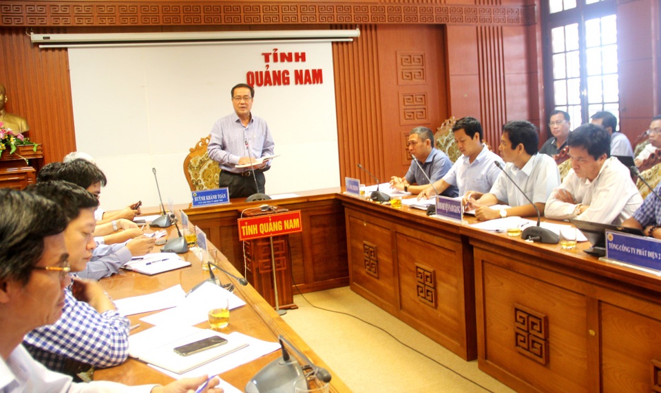 2 năm sau sự cố bục cửa van, thủy điện Sông Bung 2 cam kết đủ điều kiện tích nước - 2 Lãnh đạo tỉnh Quảng Nam họp với chủ đầu tư thủy điện Sông Bung 2 để chuẩn bị tích nước