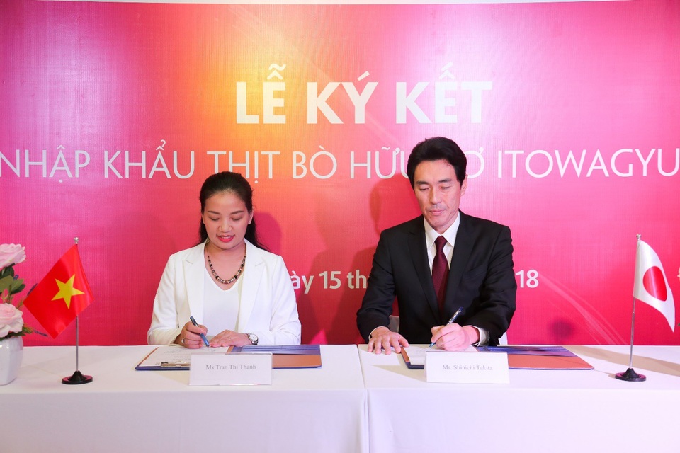 “Itowagyu” - Tinh hoa ẩm thực thịt bò Nhật đã có mặt tại Việt Nam - 1 Lễ ký kết phân phối độc quyền thịt bò hữu cơ Itowagyu
