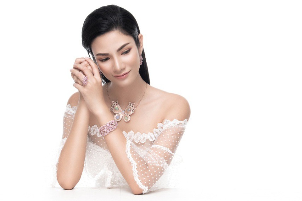 Bảo Tín Thanh Vân gợi ý quà tặng nhân ngày 20/10 - 2