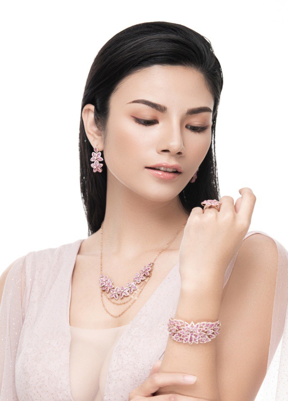 Bảo Tín Thanh Vân gợi ý quà tặng nhân ngày 20/10 - 3