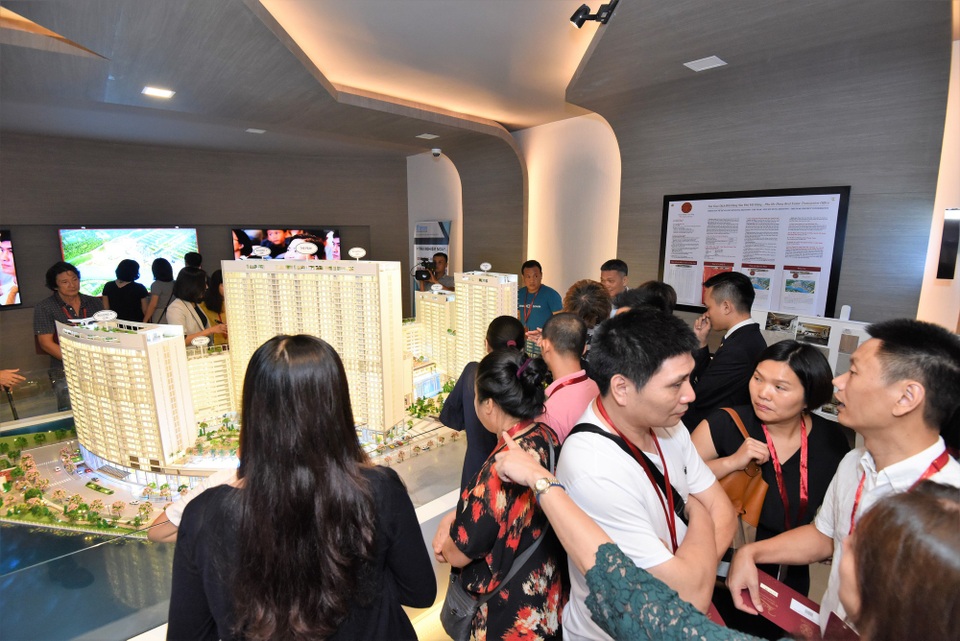 Các công trình trong khu phức hợp Midtown luôn được thị trường chào đón nồng nhiệt trong những lần ra mắt. ảnh Hơn 600 khách đến tham quan mô hình và nhà mẫu The Peak