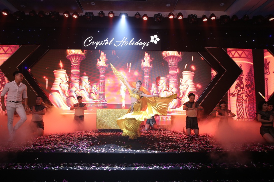 Trở nên thời thượng với Thẻ kỳ nghỉ Crystal Holidays - 2