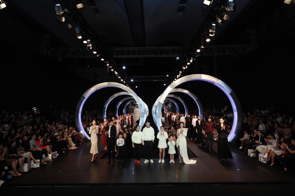 Dấu ấn của IVY moda sau 3 năm độc lập làm Fashion show - 1 Dấu ấn của IVY moda sau 3 năm độc lập làm Fashion show - 1