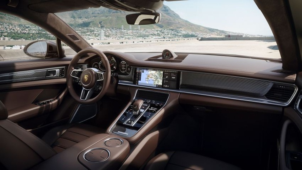 Porsche ra phiên bản GTS mới cho dòng Panamera - 3 Porsche ra phiên bản GTS mới cho dòng Panamera - 3