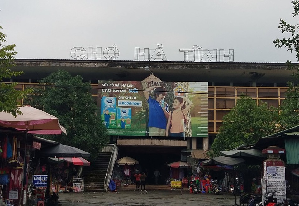 Phát hiện nhiều sai phạm kéo dài tại chợ TP Hà Tĩnh - 1 BQL chợ TP Hà Tĩnh được Thanh tra tỉnh Hà Tĩnh kết luận có nhiều sai phạm kéo dài.